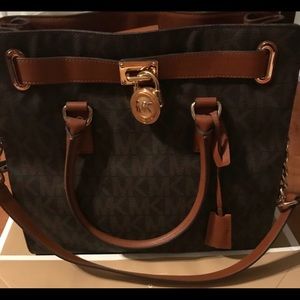 Michael kors purse